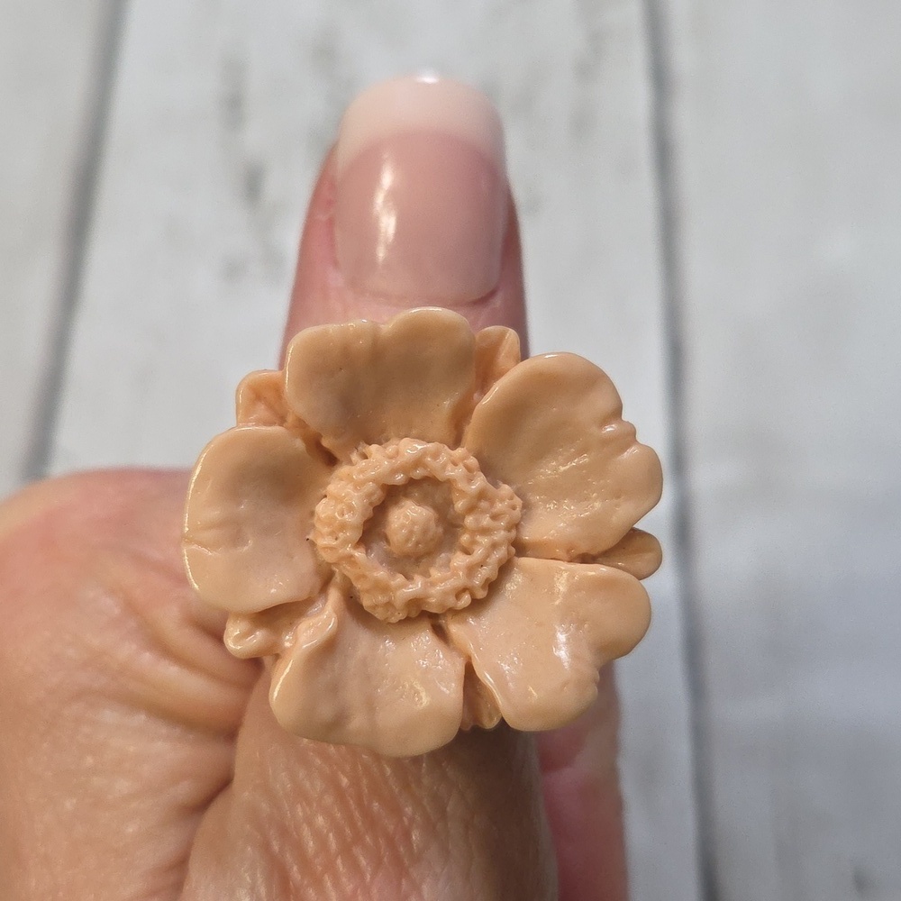 Plunder Peach Floral Ring